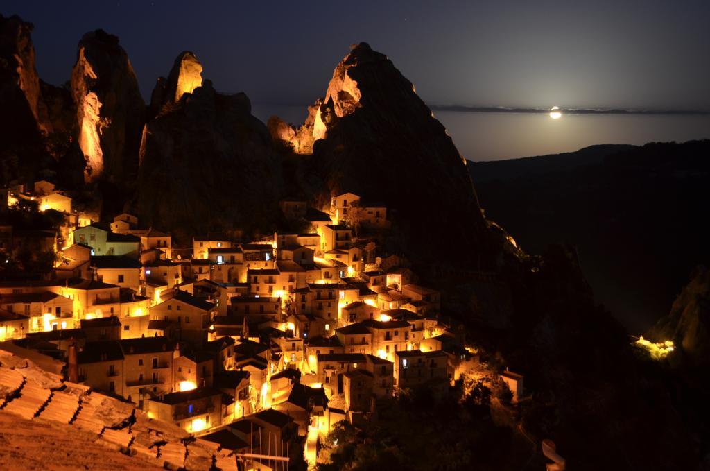 Ferienwohnung Casa Dell'Avventura Castelmezzano Exterior foto